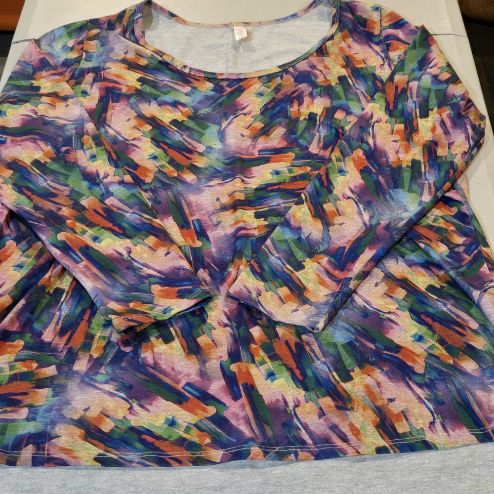LuLaRoe Multicolor Brushstroke Blouse (5c19)